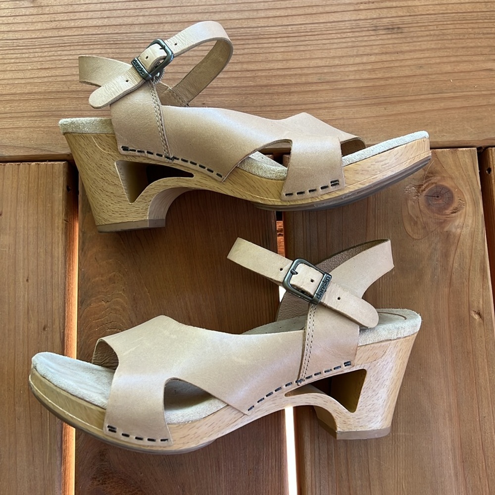 Dansko Shoes Dansko Tasha Open toe clog sandal natural leather